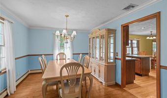 13 Sunnyside Dr, Cumberland, RI 02864