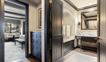 130 Daybreak Rd #Hs619, Avon, CO 81620