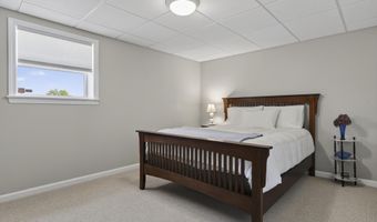 192 Depot Rd, Belgrade, ME 04917