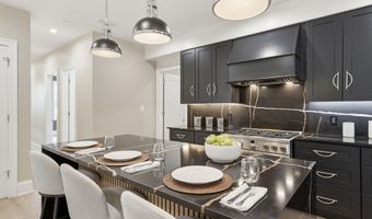5047 MACARTHUR Blvd NW, Washington, DC 20016