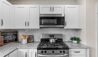 89 Center St, Evans, NY 14006