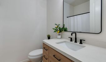 904 E MEAD Dr, Chandler, AZ 85249