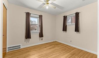 9804 Hubert Ave, Allen Park, MI 48101