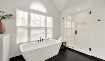 3034 S GLEBE Rd, Arlington, VA 22206