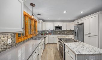 1955 Augusta Valley Ln SE, Ada, MI 49301