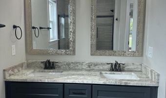 19298 Cressie Ln, Altha, FL 32421