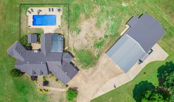 1491 Burr Hight Rd, Bells, TN 38006