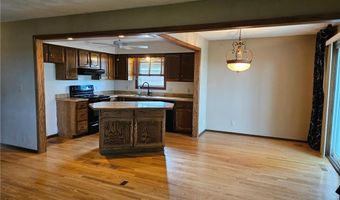 2161 Highland Ave, Albert Lea, MN 56007