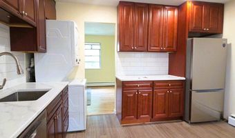 43 Fairview Dr 2, Danbury, CT 06810
