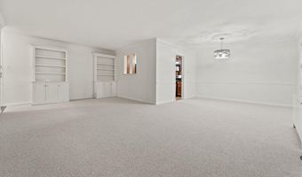5301 WESTBARD Cir 224, Bethesda, MD 20816