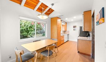 256 Juniper Ave B6, Carlsbad, CA 92008