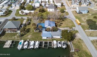 319 Old Causeway Rd, Atlantic Beach, NC 28512