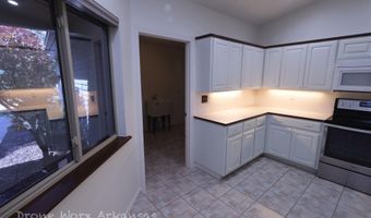 9 Piccadilly Ln, Bella Vista, AR 72714
