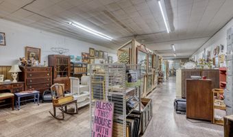 1041 Military Ave, Baxter Springs, KS 66713