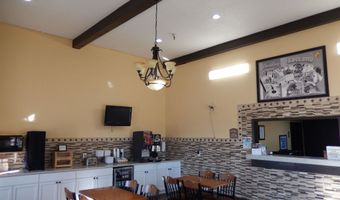 2207 N Buckeye Ave, Abilene, KS 67410
