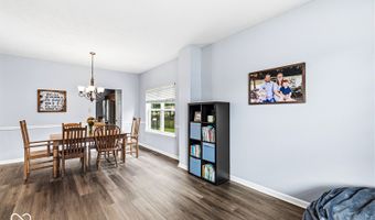 414 Winterwood Dr, Avon, IN 46123