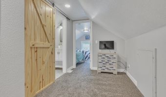 41 Dewey St, Arnolds Park, IA 51331