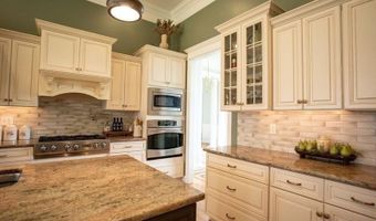 99 Elizabeth St, Agawam, MA 01030