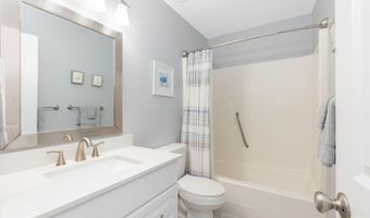 300 Ocean Blvd Ext B, Atlantic Beach, NC 28512