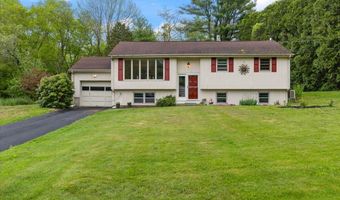 22 Terrace Dr, Montville, CT 06370