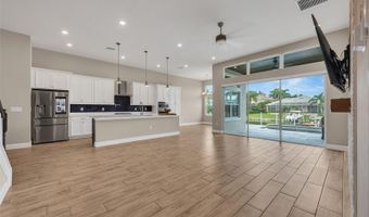 5305 WISHING ARCH Dr, Apollo Beach, FL 33572