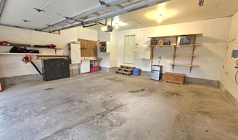 2510 Bobbie Dr, Aberdeen, SD 57401