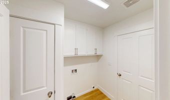 970 HASSETT St, Brookings, OR 97415