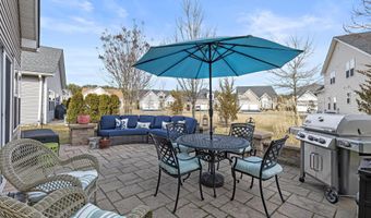 3 Moonlight Dr, Barnegat, NJ 08005