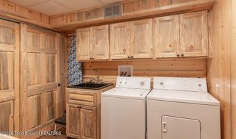 90 ELK Dr, Bondurant, WY 82922