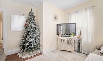 13 Elizabeth St, Cumberland, RI 02864