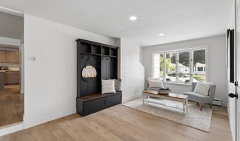 2219 N UNION St, Appleton, WI 54911