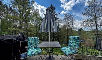131 Pine Cir, Bennington, VT 05201