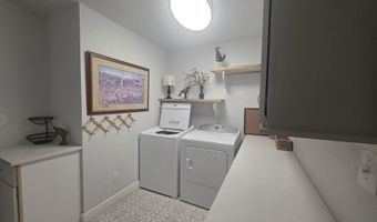 1902 Mountain Shadow Dr, Carlsbad, NM 88220