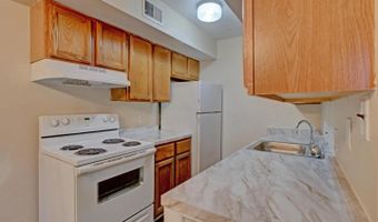 90 VILLAGE Dr, Dover, DE 19904