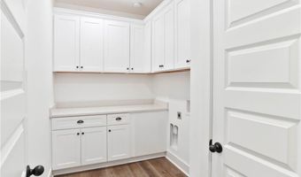 1300 HUNTERS HILL Ln, Auburn, AL 36830