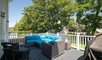40 Grafton St, Newport, RI 02840