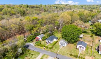 702 13th St, Altavista, VA 24517