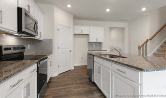 1085 Misty Creek Dr, Aberdeen, NC 28315