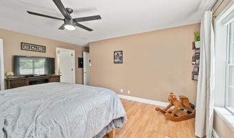 70 Riverside Dr, Allenstown, NH 03275