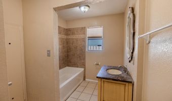 112 E Plaza Dr, Clovis, NM 88101