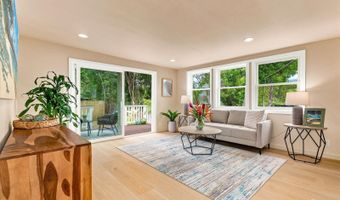 679 Kihapai St D, Kailua, HI 96734