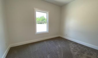 16 Trinton Ave, Bedford, IN 47421