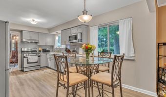 2840 Tuebingen Pkwy, Ann Arbor, MI 48105