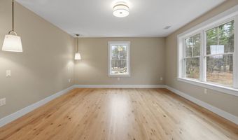 385 Green Rd, Bolton, MA 01740