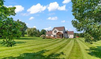 2279 Pheasant Ridge Ln, Ames, IA 50010