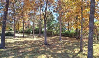 2713 WESTMEADE Rd, Albany, GA 31721