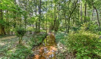 199 WOODFIELD Dr, Auburn, AL 36830