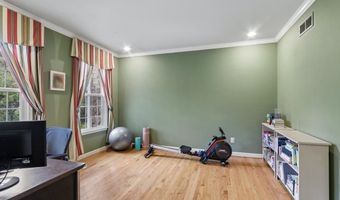 1044 GLENDEVON Dr, Ambler, PA 19002