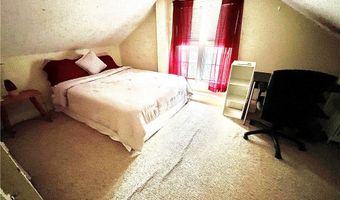 327 Spring St 2, Newport, RI 02840