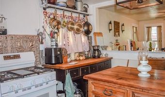 207 SE 2nd St, Antlers, OK 74523